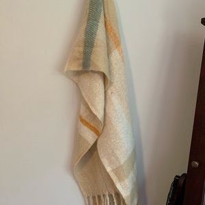 Lauren Conrad scarf